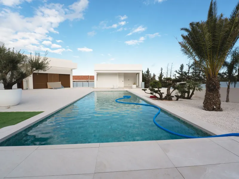 Современная вилла с собственным бассейном в Benejúzar, Alicante