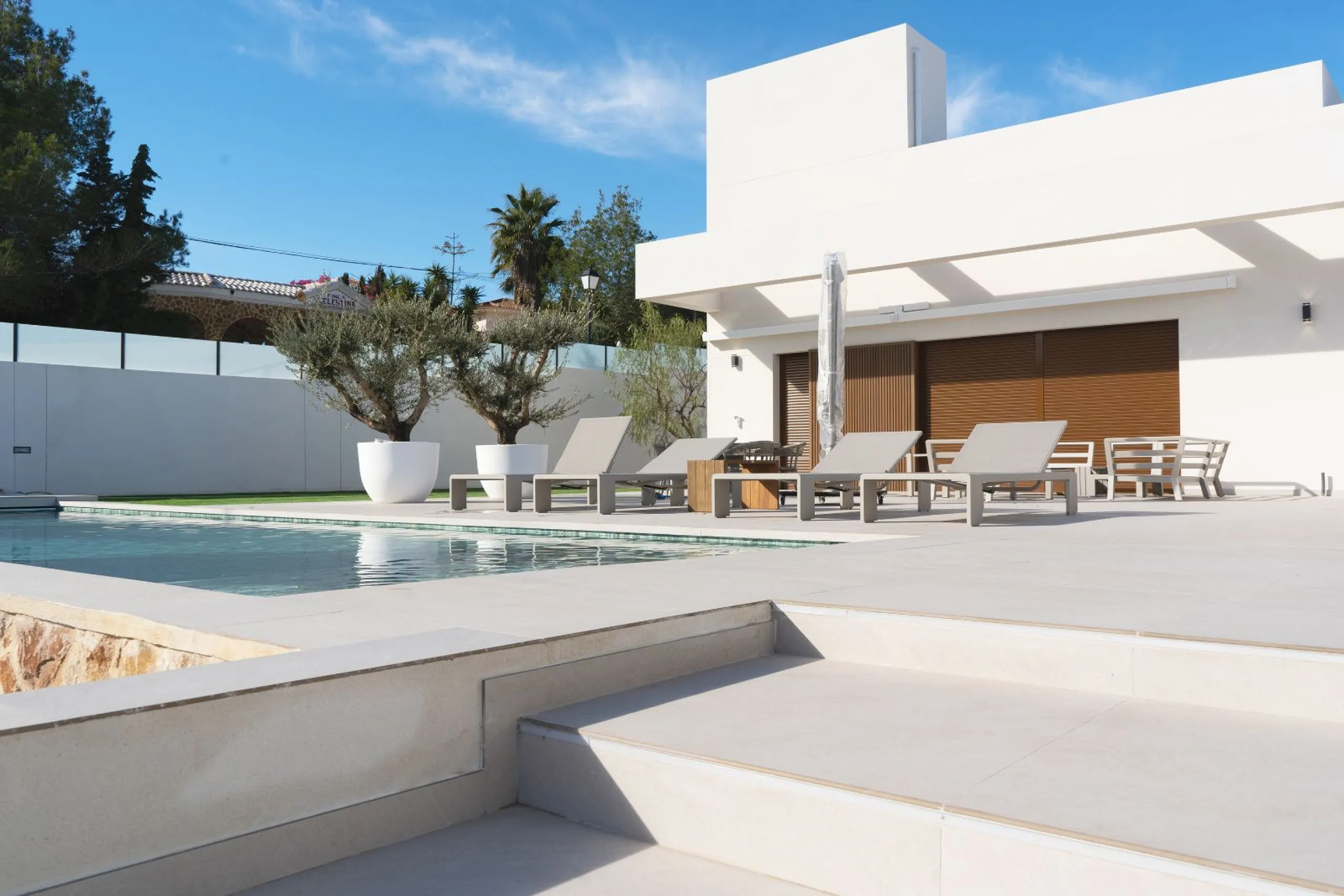 Современная вилла с собственным бассейном в Benejúzar, Alicante
