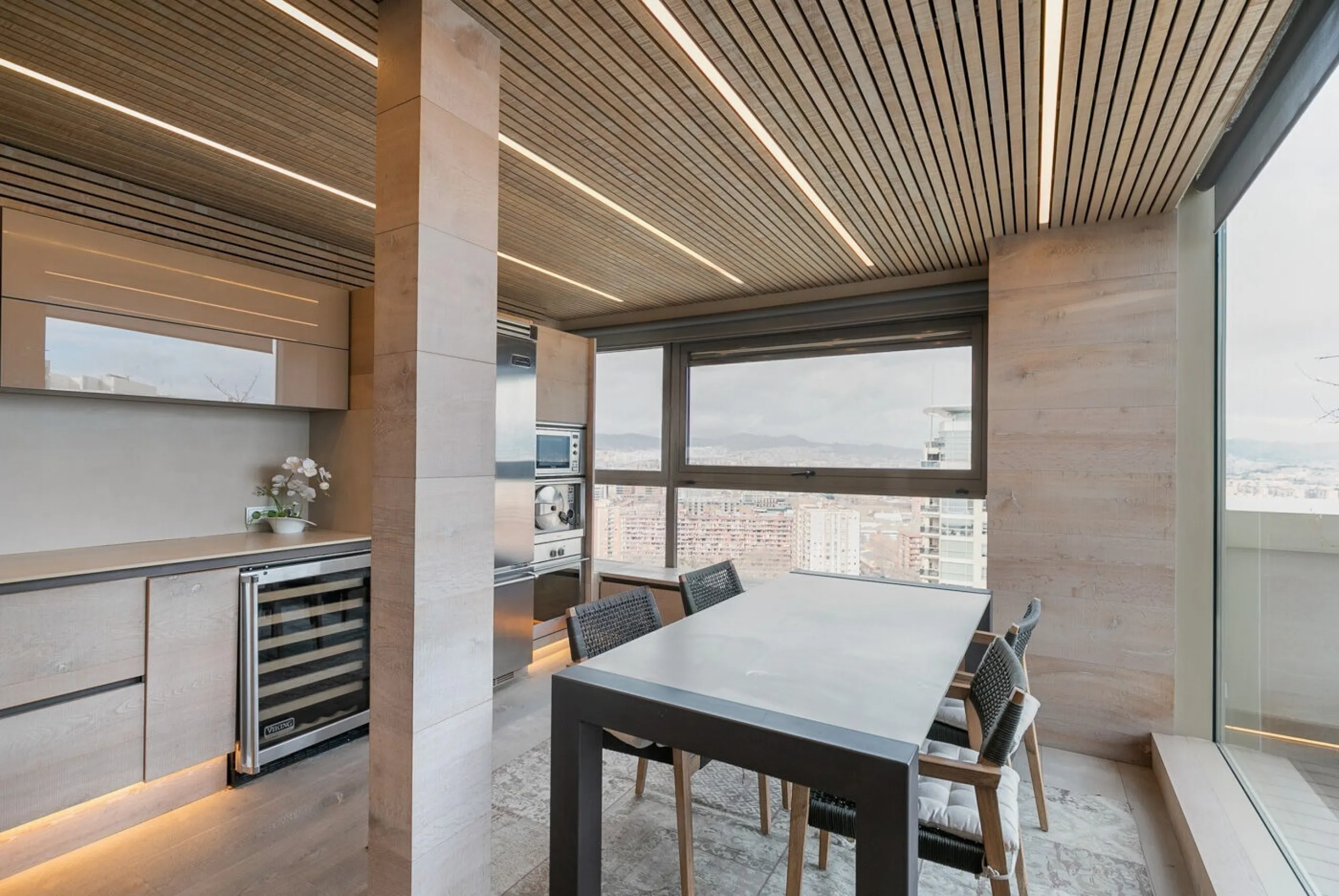 Duplex Penthouse with Terraces and Panoramic Views in the Illa del Llac Complex, Diagonal Mar, Barcelona