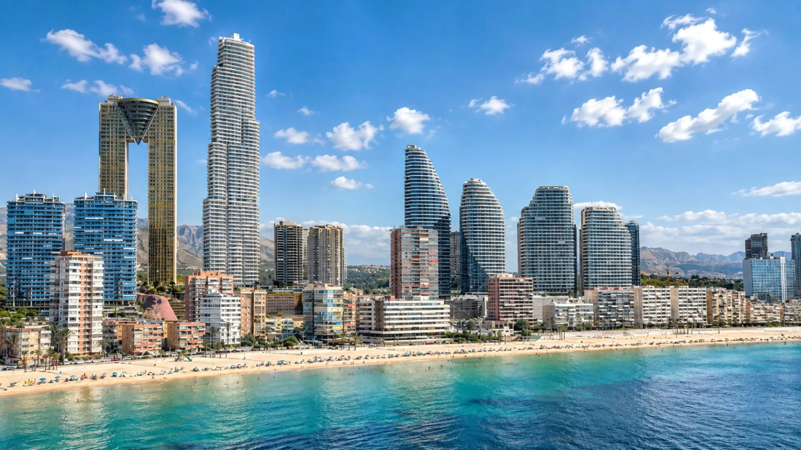 Spectacular Apartments in an Exclusive Building with Panoramic Mediterranean Views in Benidorm, Alicante
