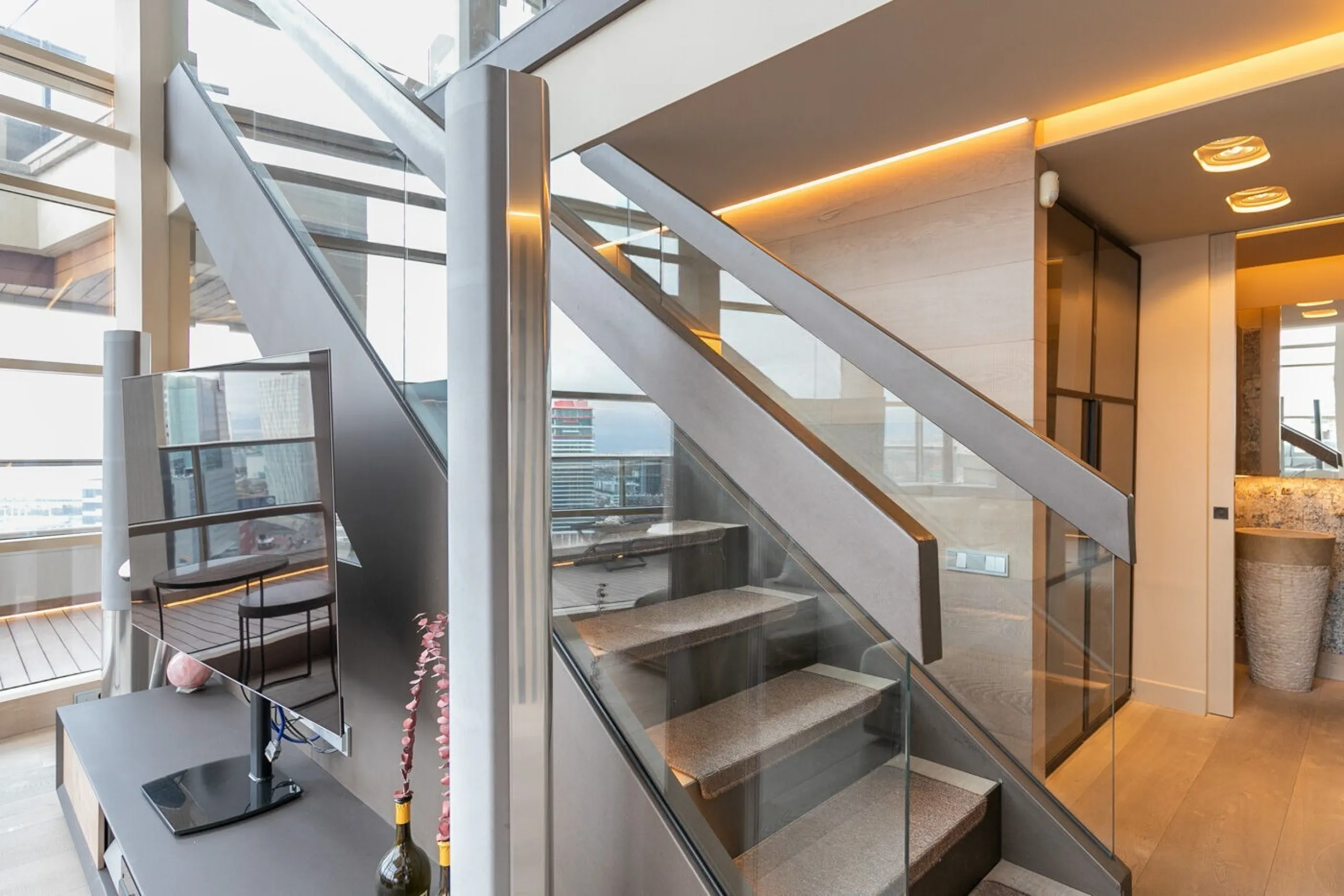 Duplex Penthouse with Terraces and Panoramic Views in the Illa del Llac Complex, Diagonal Mar, Barcelona