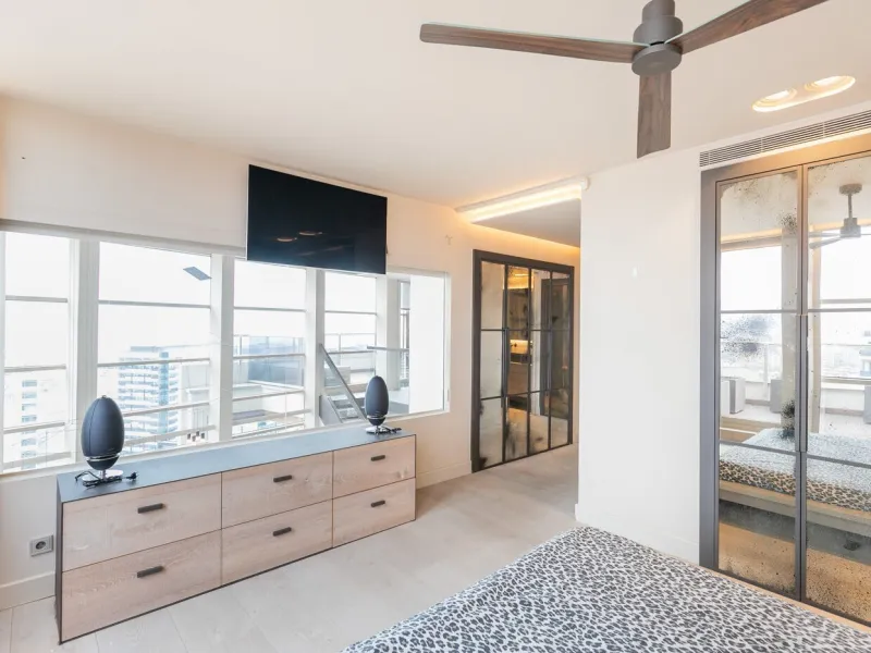 Duplex Penthouse with Terraces and Panoramic Views in the Illa del Llac Complex, Diagonal Mar, Barcelona