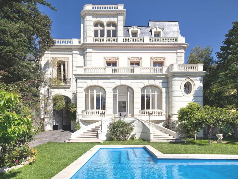 Exclusive Mansion with Garden, Pool and Guest House in Prestigious Pedralbes, Barcelona