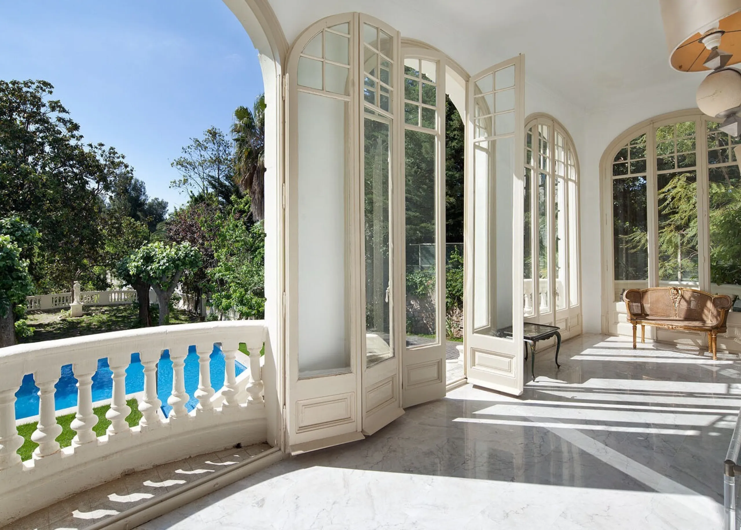 Exclusive Mansion with Garden, Pool and Guest House in Prestigious Pedralbes, Barcelona