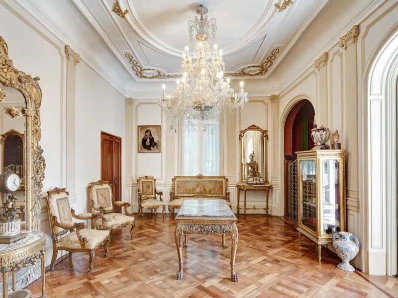 Exclusive Mansion with Garden, Pool and Guest House in Prestigious Pedralbes, Barcelona
