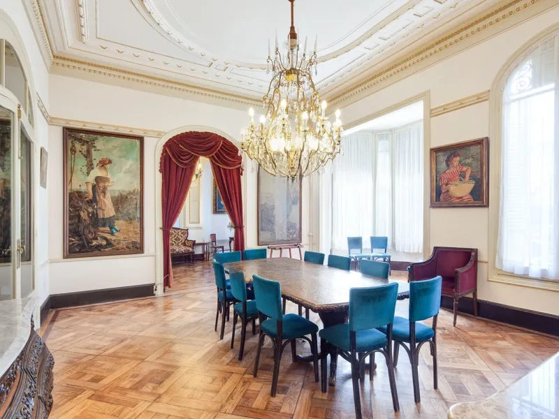 Exclusive Mansion with Garden, Pool and Guest House in Prestigious Pedralbes, Barcelona