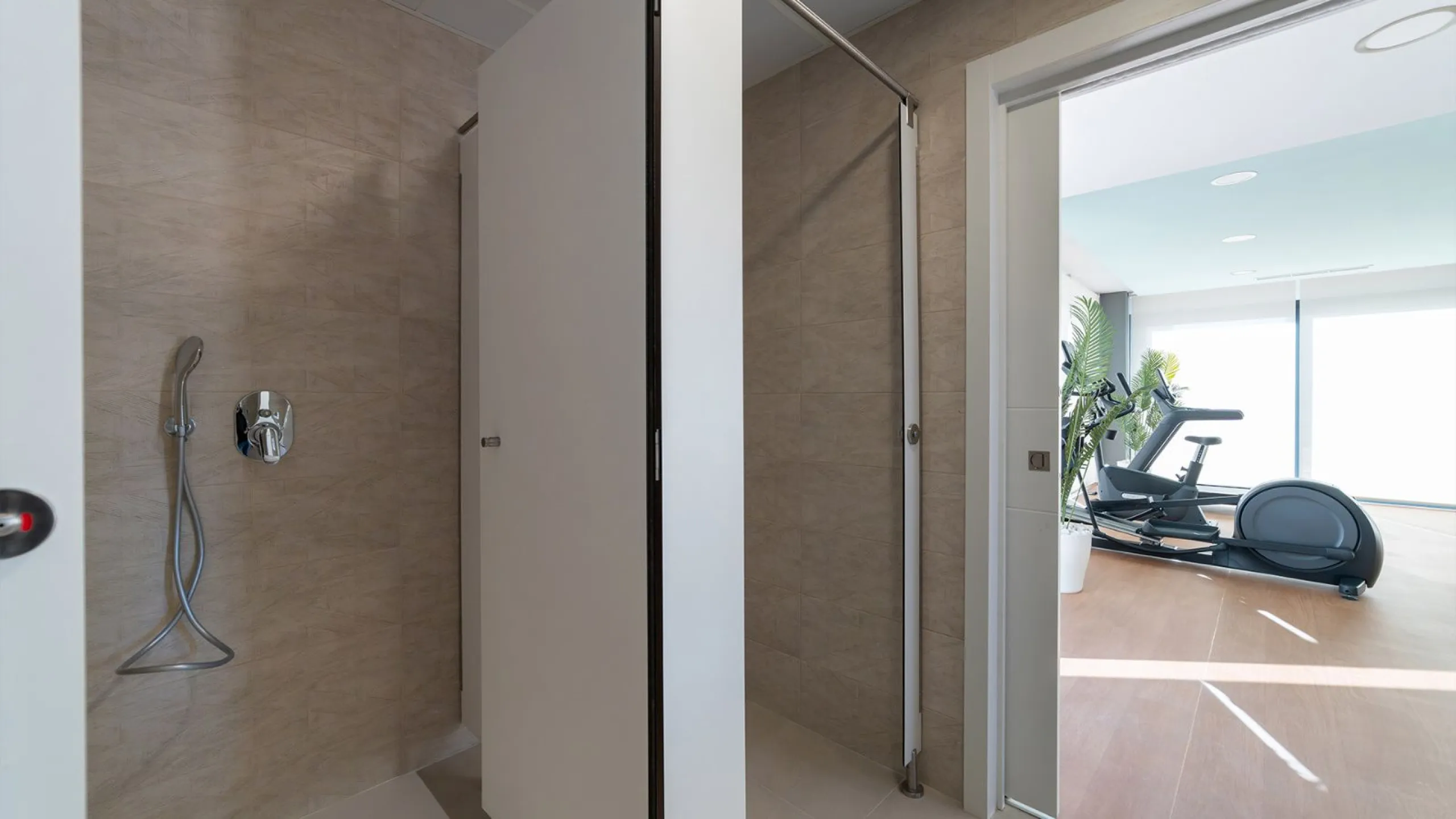Spectacular Modern Apartments with Sea and Golf Course Views in Benidorm, Alicante