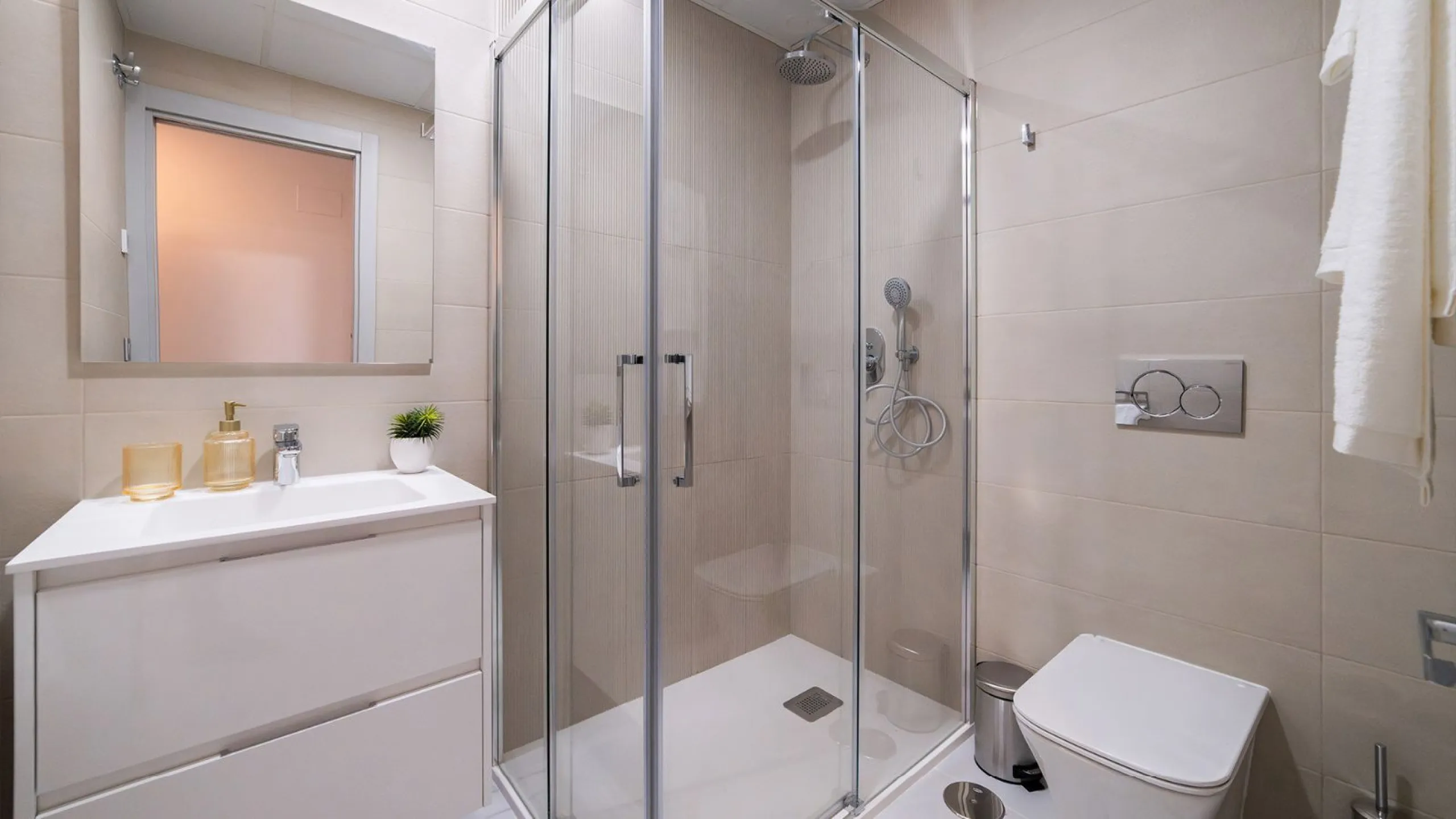 Spectacular Modern Apartments with Sea and Golf Course Views in Benidorm, Alicante