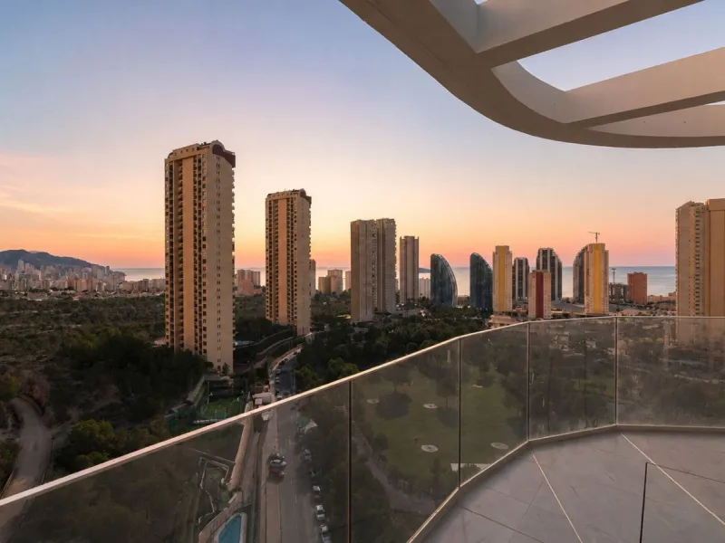 Spectacular Modern Apartments with Sea and Golf Course Views in Benidorm, Alicante