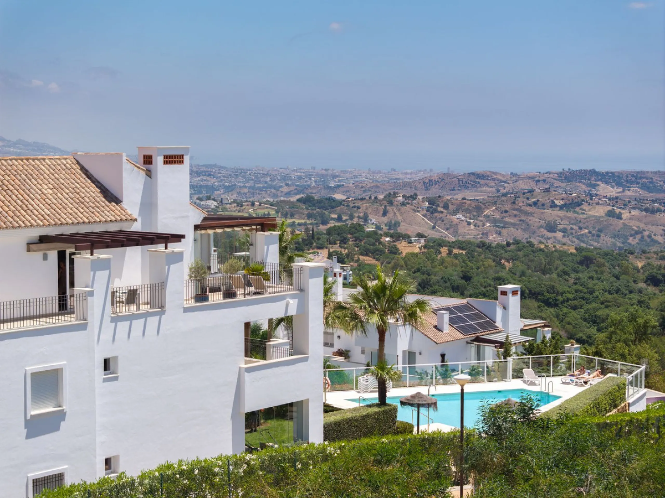 Apartment - Penthouse в продаже в Marbella, Málaga. В доме 3 спален и 2 ванных комнат. Площадь дома 114 м²