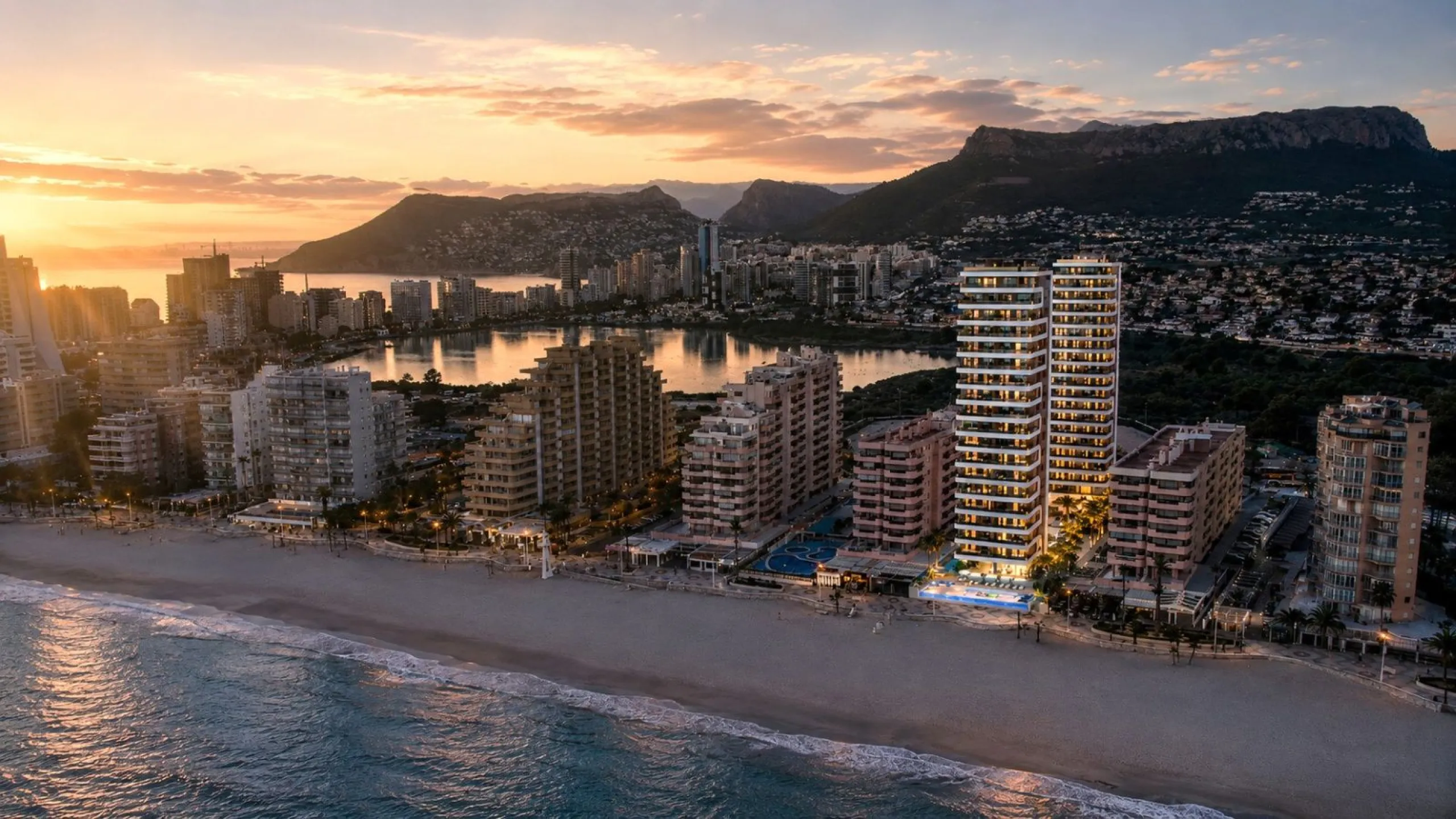 Modern Frontline Beach Apartments with Views of the Peñón de Ifach in Calpe, Alicante