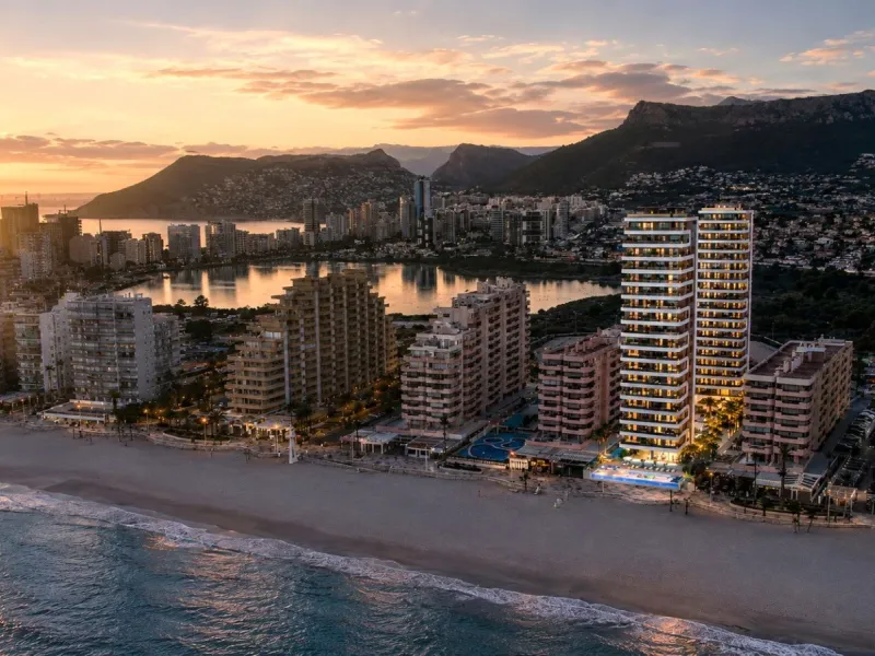Modern Frontline Beach Apartments with Views of the Peñón de Ifach in Calpe, Alicante