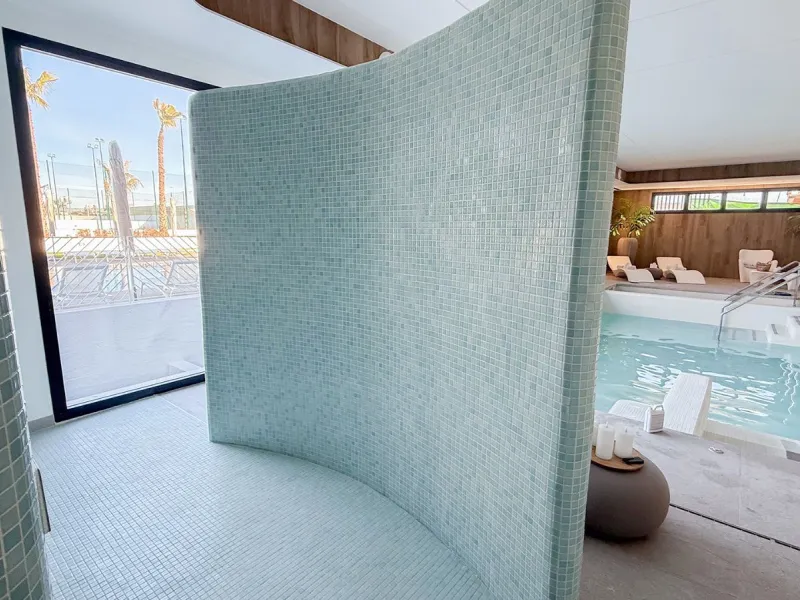 Moderne Wohnungen in einer natürlichen Umgebung zwischen Lagunen in Torrevieja, Alicante