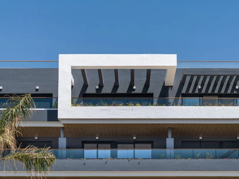 Moderne Wohnungen in einer natürlichen Umgebung zwischen Lagunen in Torrevieja, Alicante