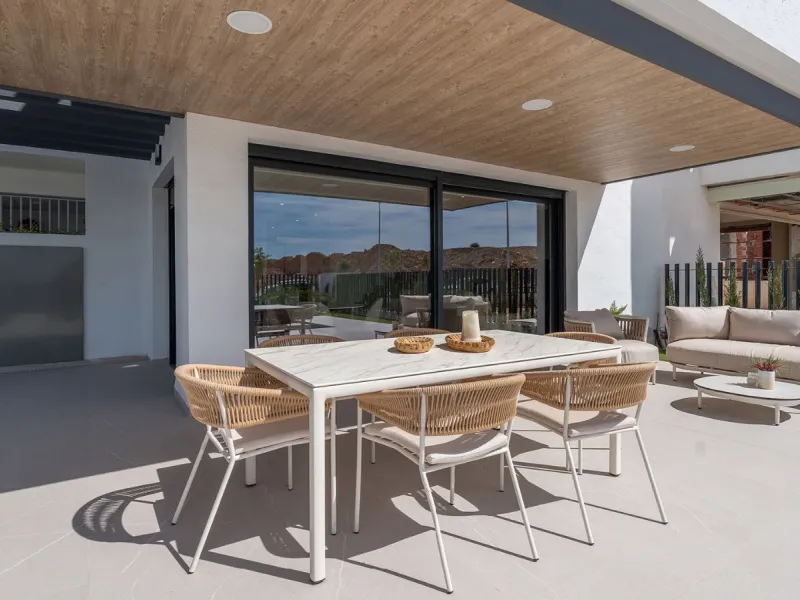 Moderne Wohnungen in einer natürlichen Umgebung zwischen Lagunen in Torrevieja, Alicante