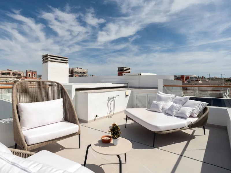 Moderne Wohnungen in einer natürlichen Umgebung zwischen Lagunen in Torrevieja, Alicante