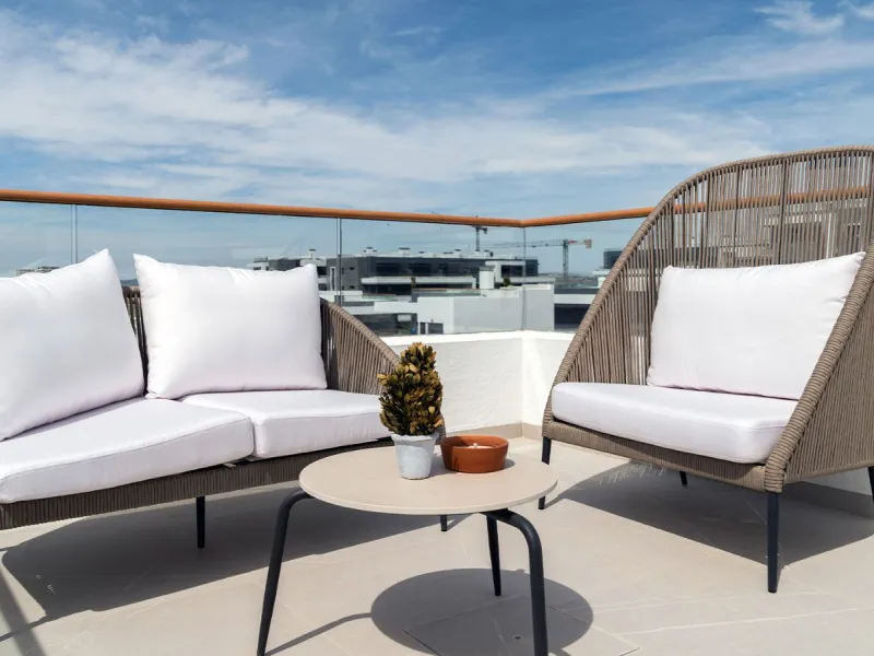 Moderne Wohnungen in einer natürlichen Umgebung zwischen Lagunen in Torrevieja, Alicante