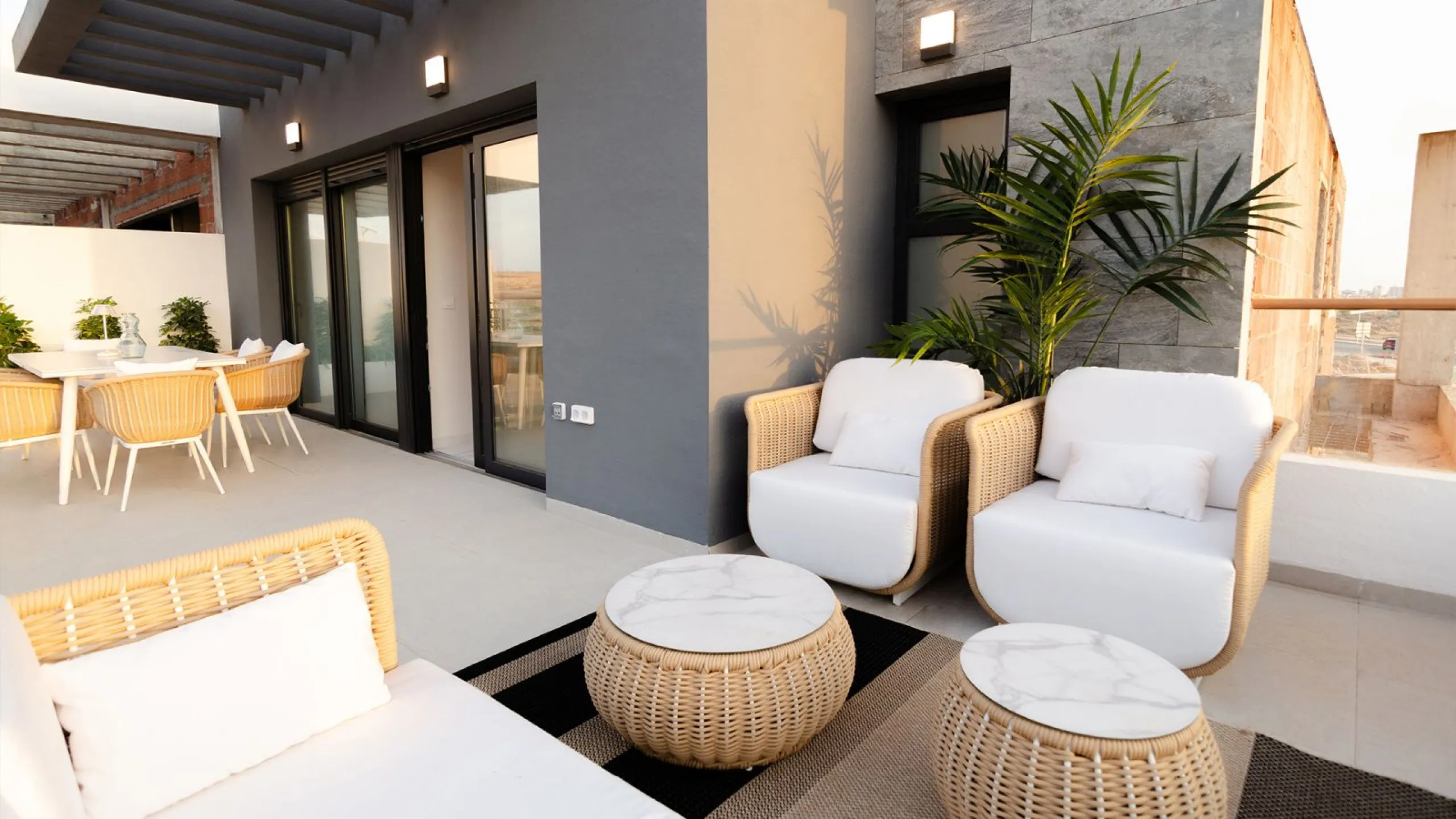 Moderne Wohnungen in einer natürlichen Umgebung zwischen Lagunen in Torrevieja, Alicante