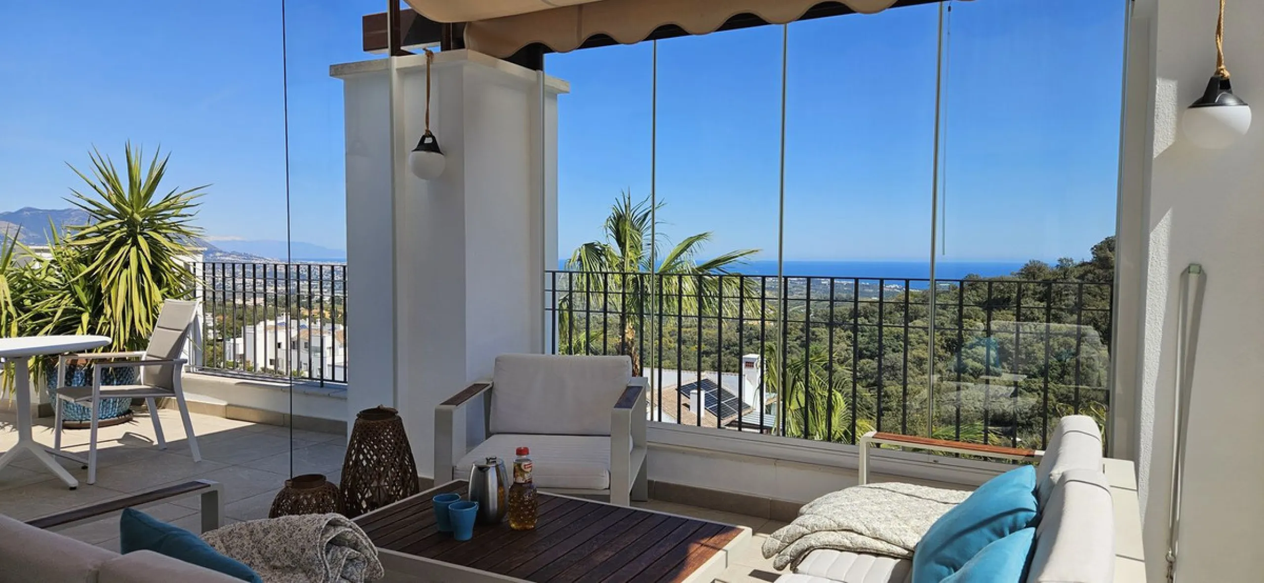 Apartment - Penthouse в продаже в Marbella, Málaga. В доме 3 спален и 2 ванных комнат. Площадь дома 114 м²
