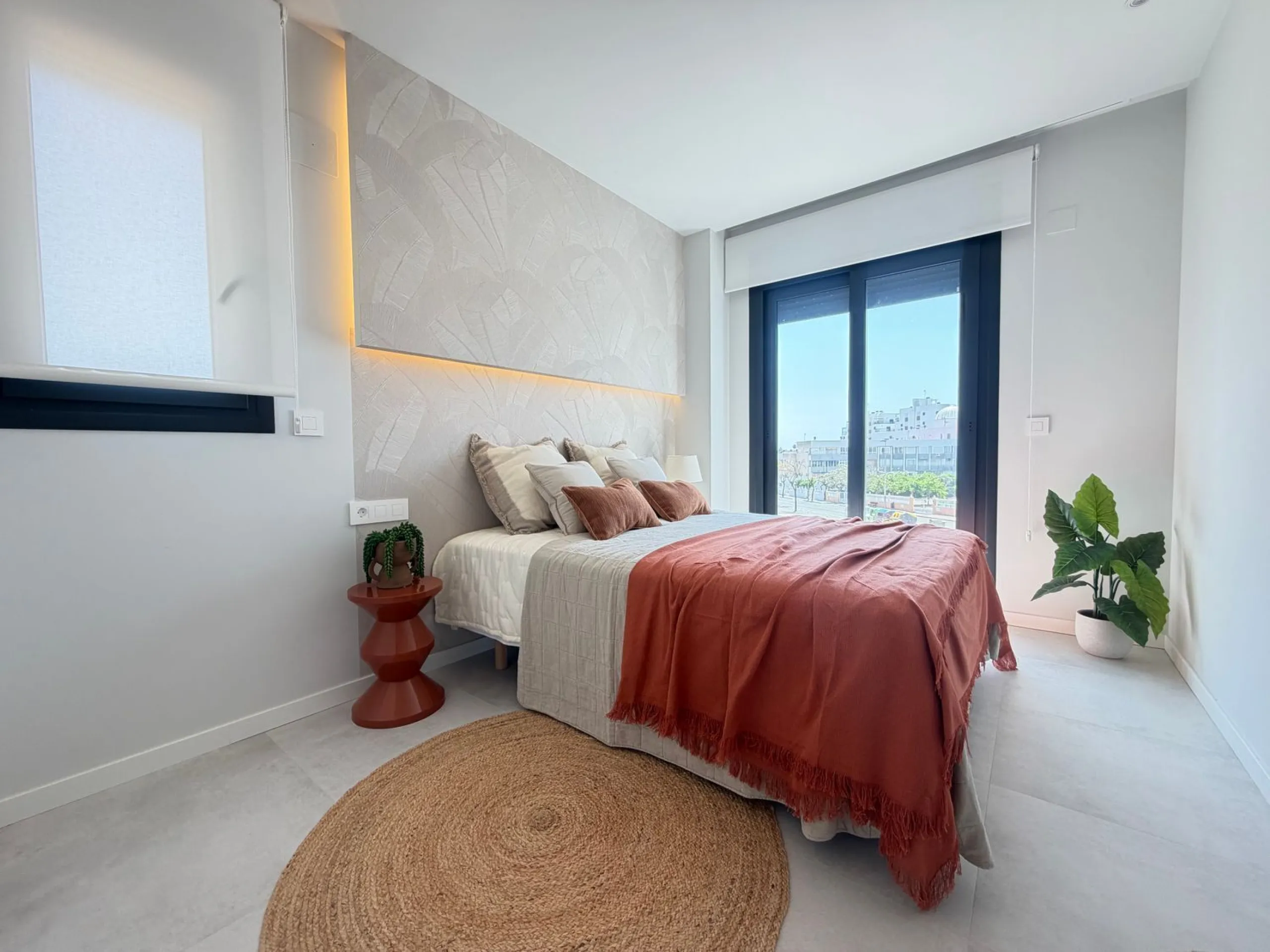 Reihenhaus mit privatem Garten und Dachterrasse in Vergel, Alicante