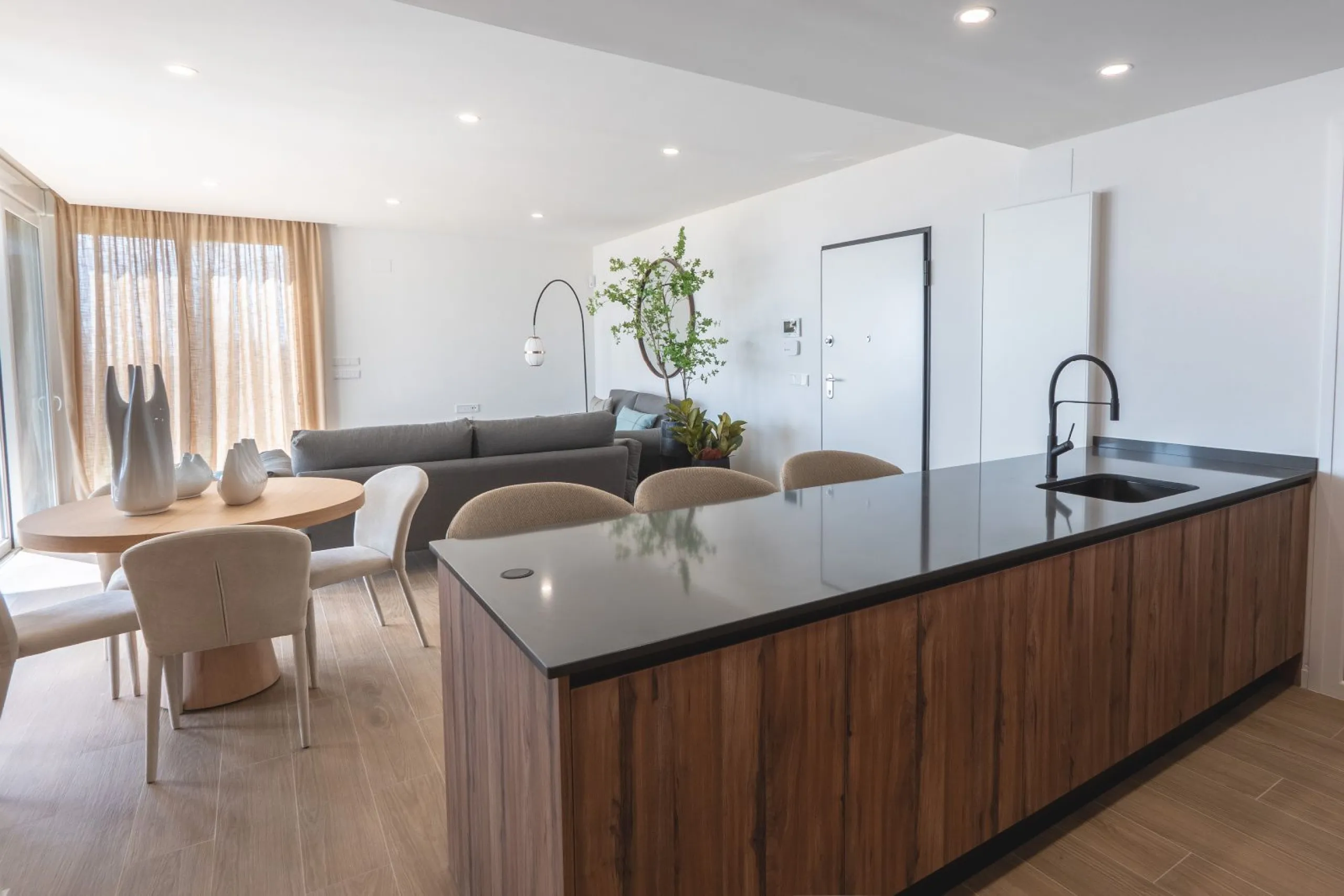 Exclusivo conjunto de villas con vistas panorámicas en Polop, Alicante
