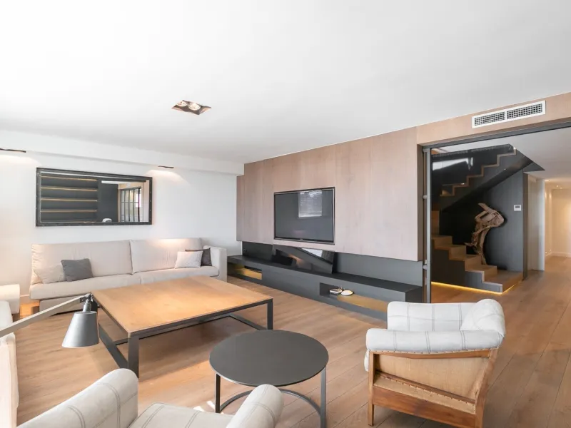 Designer Duplex Penthouse with Panoramic Views and Terraces in Les Tres Torres, Barcelona