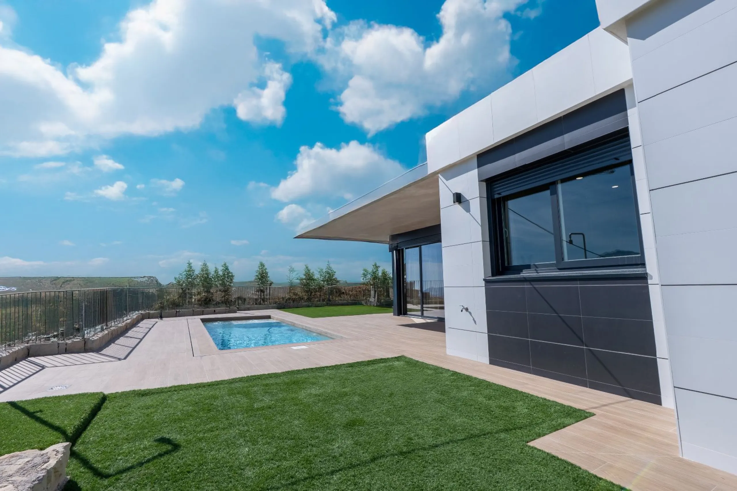 Exclusivo conjunto de villas con vistas panorámicas en Polop, Alicante