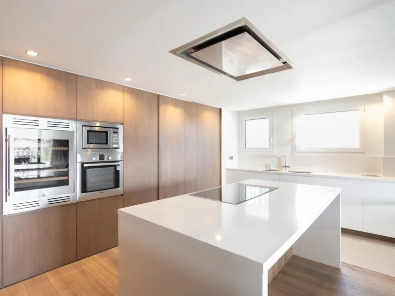 Designer Duplex Penthouse with Panoramic Views and Terraces in Les Tres Torres, Barcelona