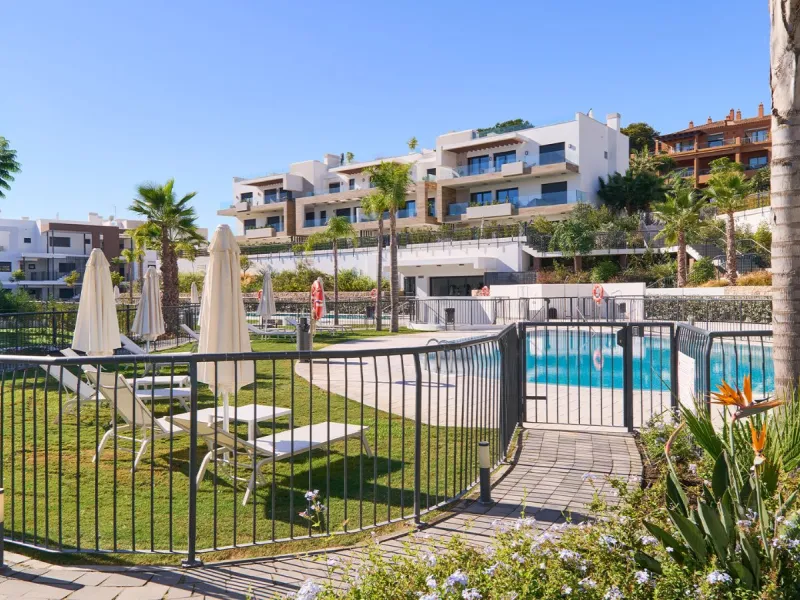 Moderno apartamento en el Triángulo de Oro de la Costa del Sol en Estepona, Málaga