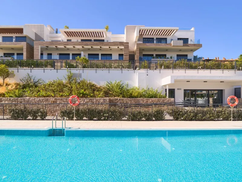 Moderno apartamento en el Triángulo de Oro de la Costa del Sol en Estepona, Málaga