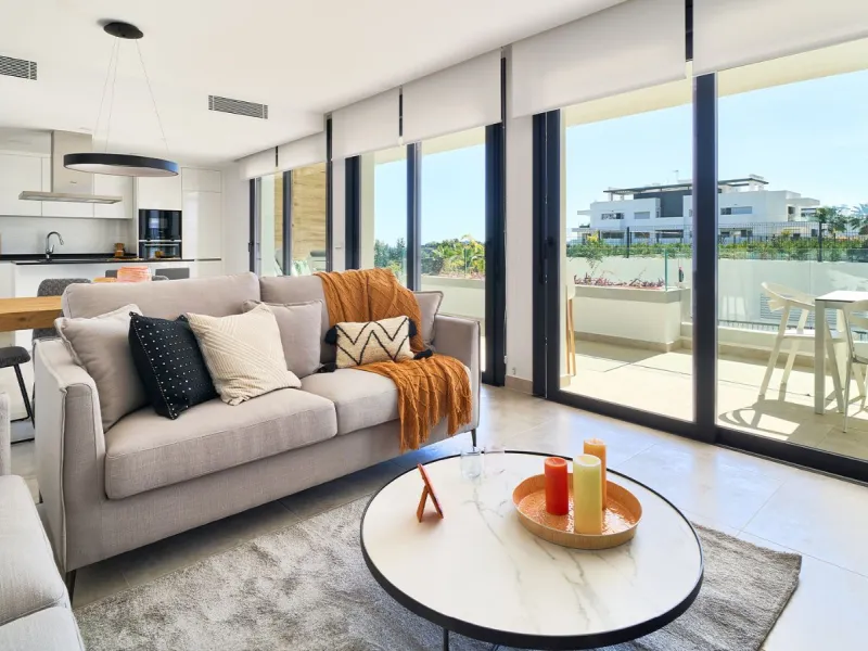 Moderno apartamento en el Triángulo de Oro de la Costa del Sol en Estepona, Málaga