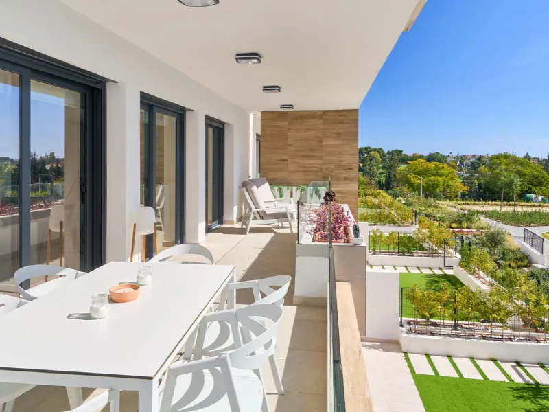 Moderno apartamento en el Triángulo de Oro de la Costa del Sol en Estepona, Málaga