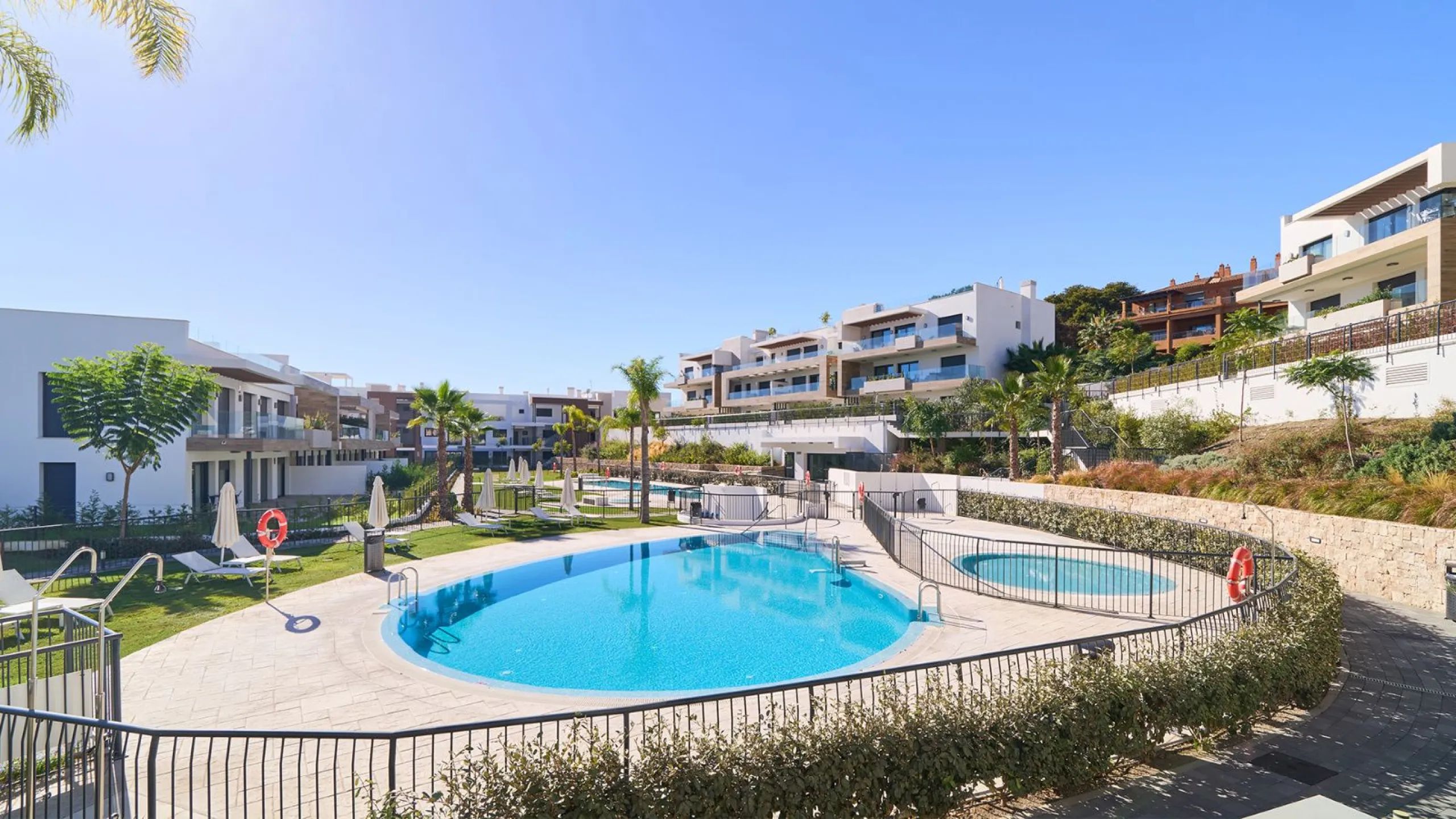 Moderno apartamento en el Triángulo de Oro de la Costa del Sol en Estepona, Málaga