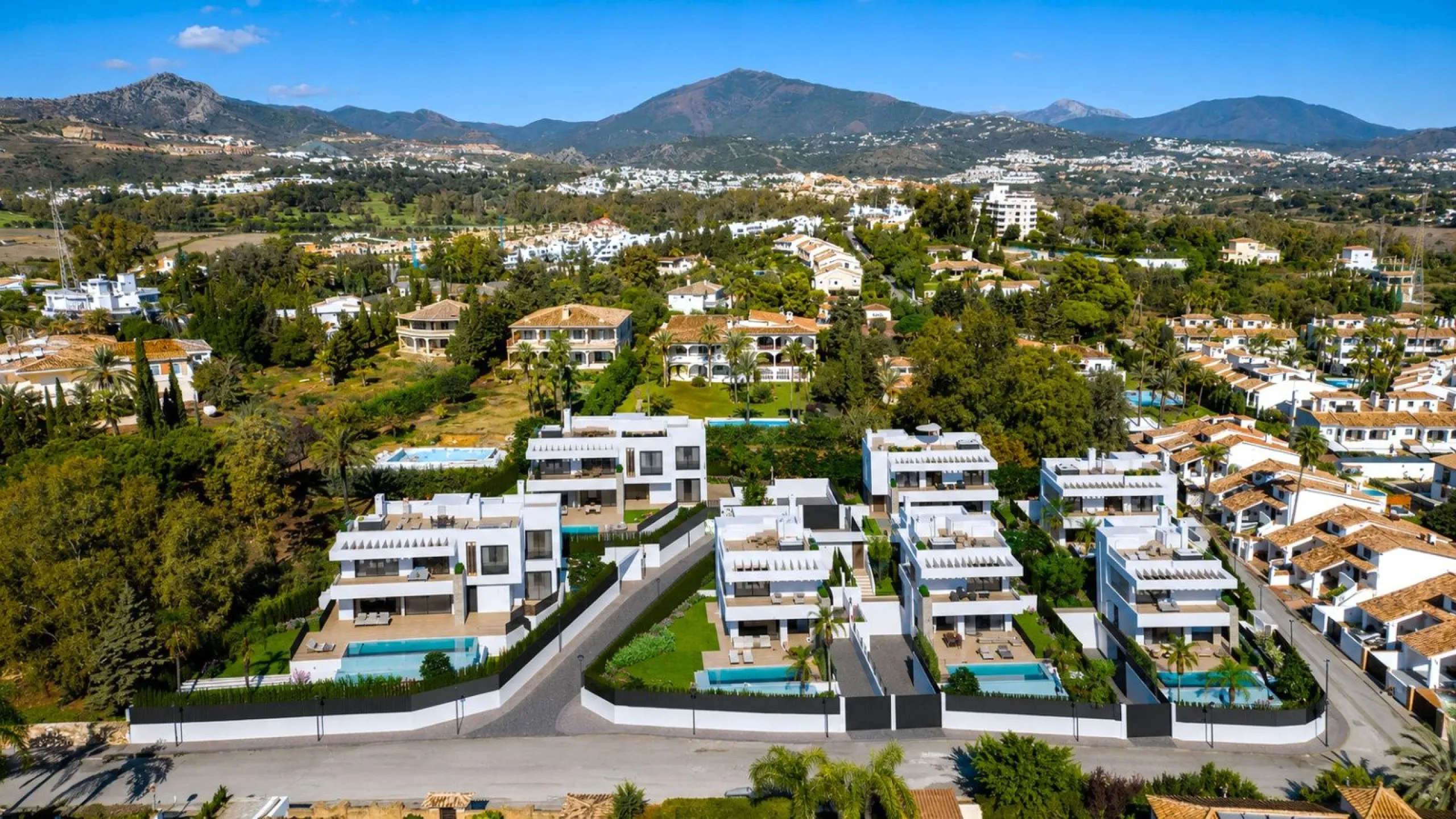 Exclusive Modern Design Villa with Sea Views in Estepona, Málaga