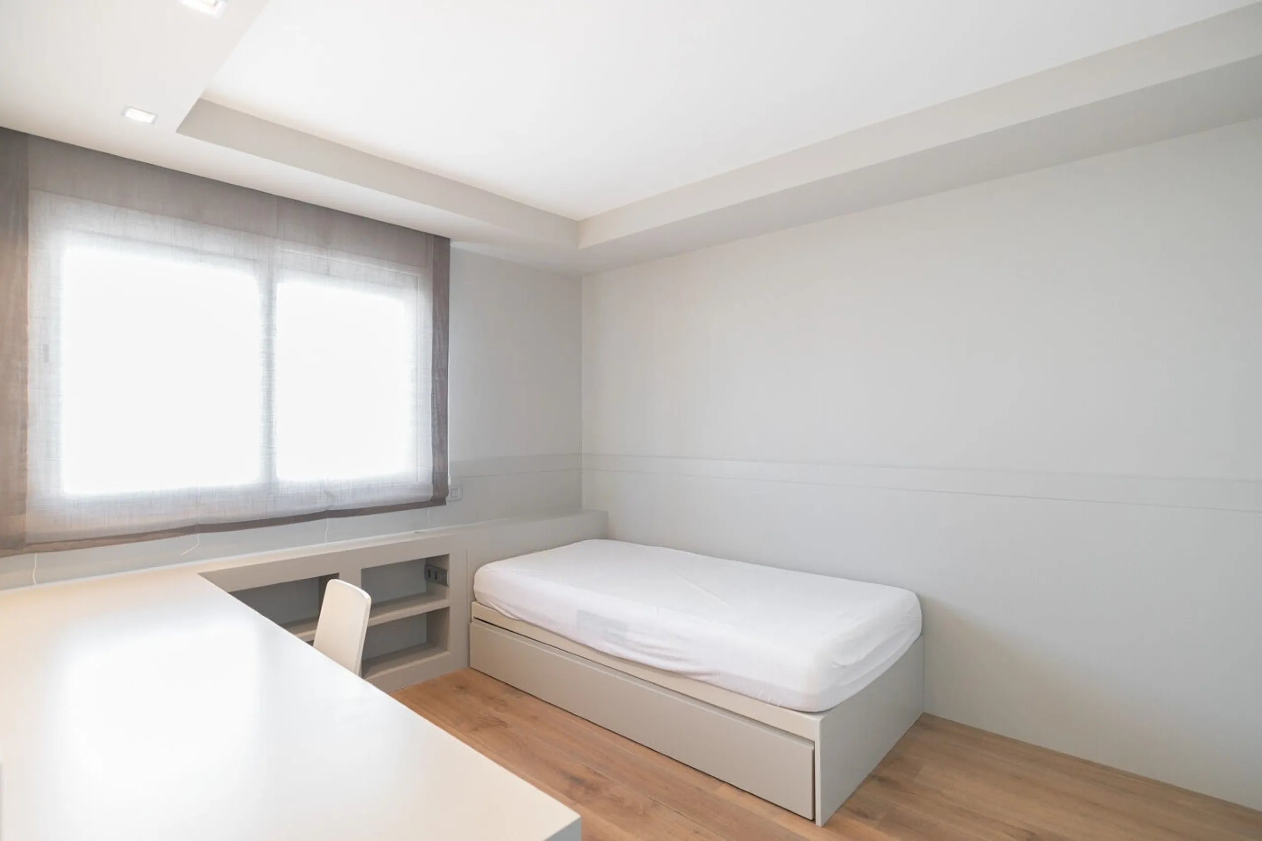 Designer Duplex Penthouse with Panoramic Views and Terraces in Les Tres Torres, Barcelona