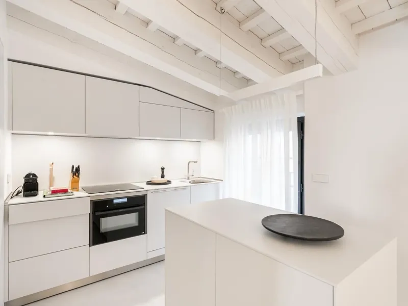 Luxury Furnished 2-Bedroom Apartment in the Gothic Quarter, Barcelona