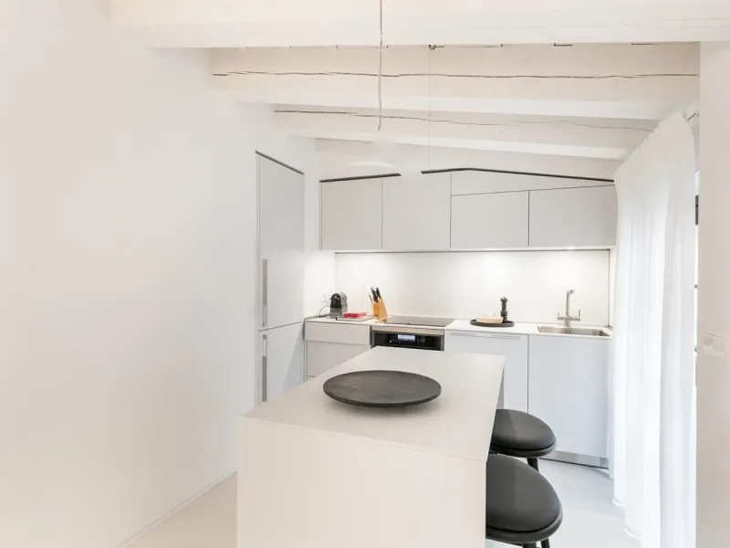 Luxury Furnished 2-Bedroom Apartment in the Gothic Quarter, Barcelona