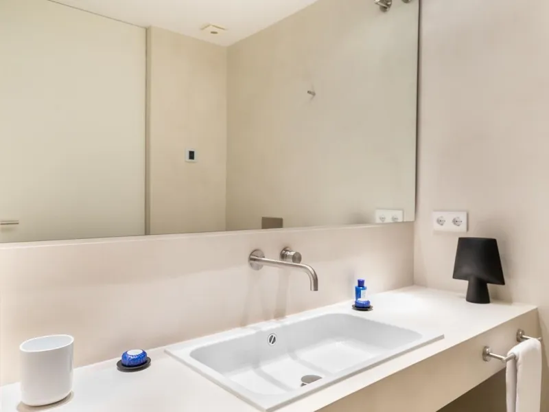Luxury Furnished 2-Bedroom Apartment in the Gothic Quarter, Barcelona