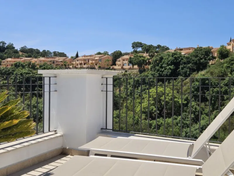 Apartment - Penthouse в продаже в Marbella, Málaga. В доме 3 спален и 2 ванных комнат. Площадь дома 114 м²