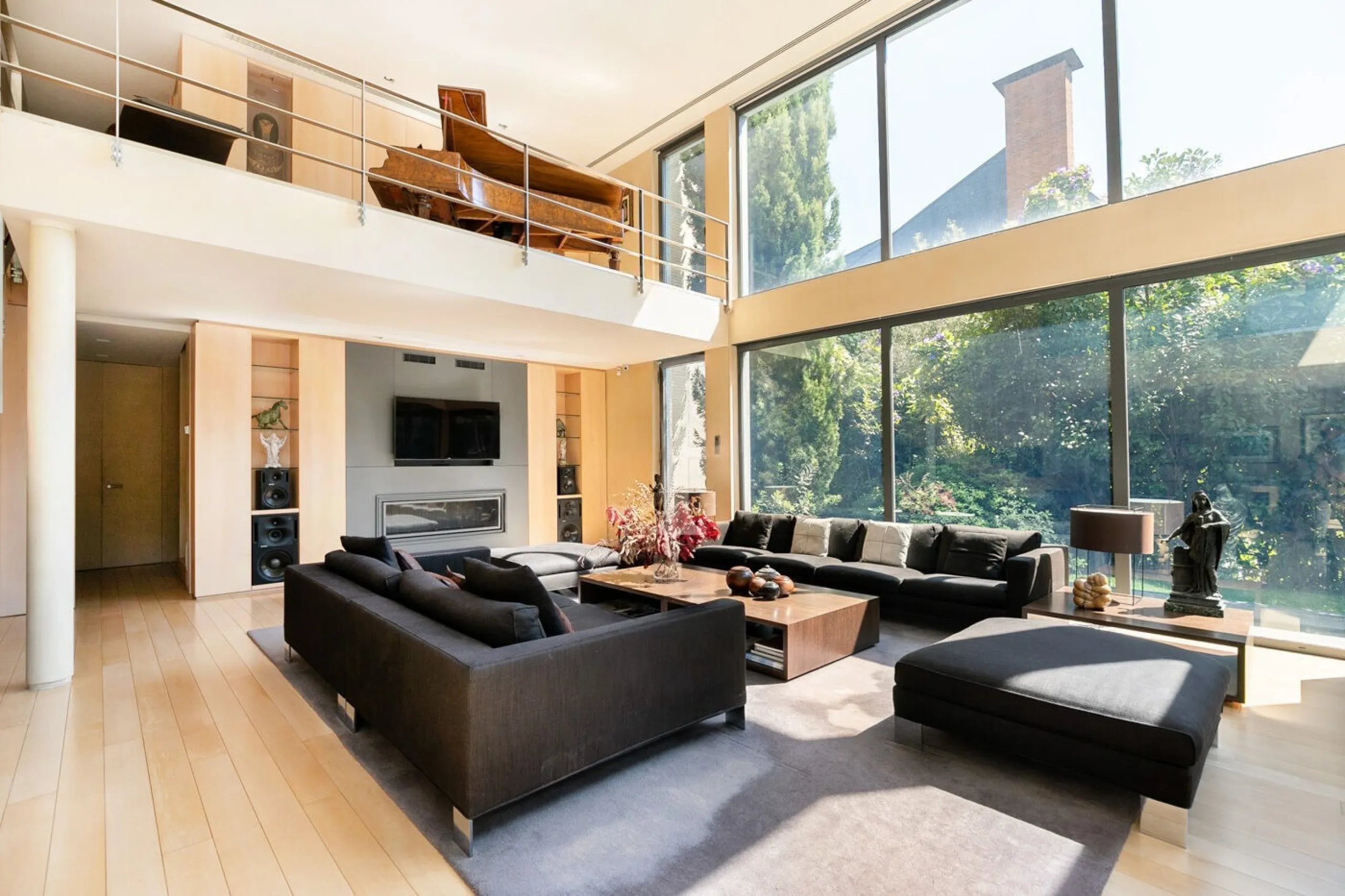 Detached House with Garden, Pool and Garage in Sant Gervasi – La Bonanova, Barcelona