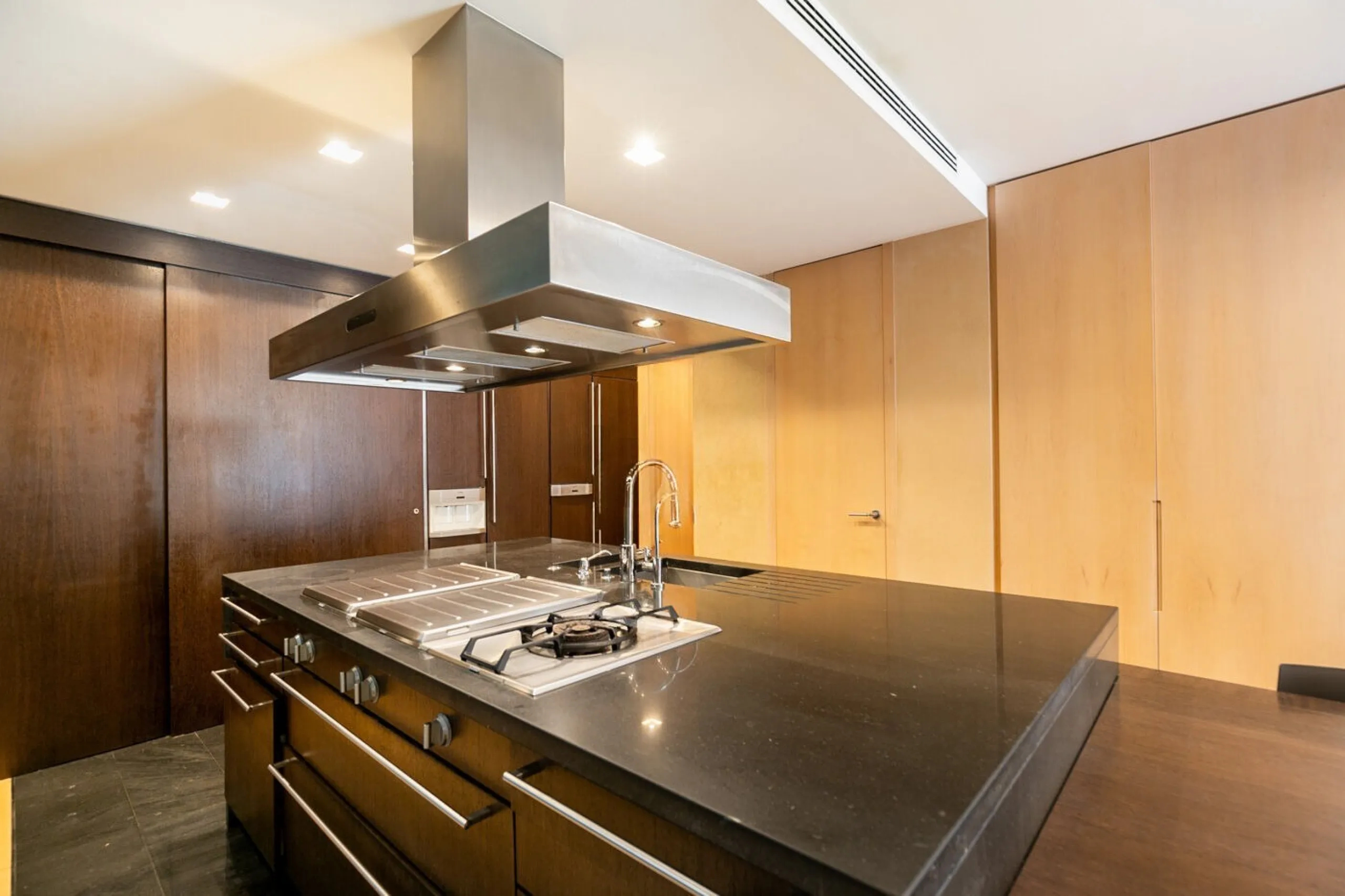 Detached House with Garden, Pool and Garage in Sant Gervasi – La Bonanova, Barcelona