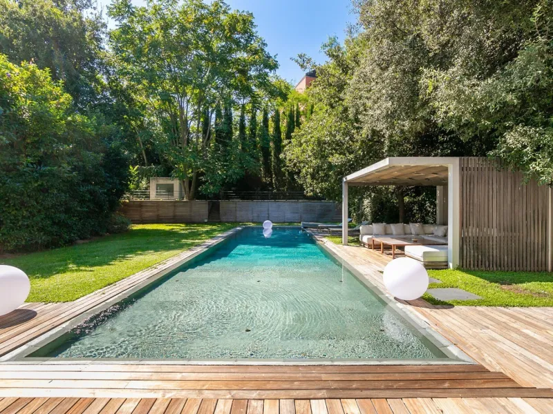 Detached House with Garden, Pool and Garage in Sant Gervasi – La Bonanova, Barcelona