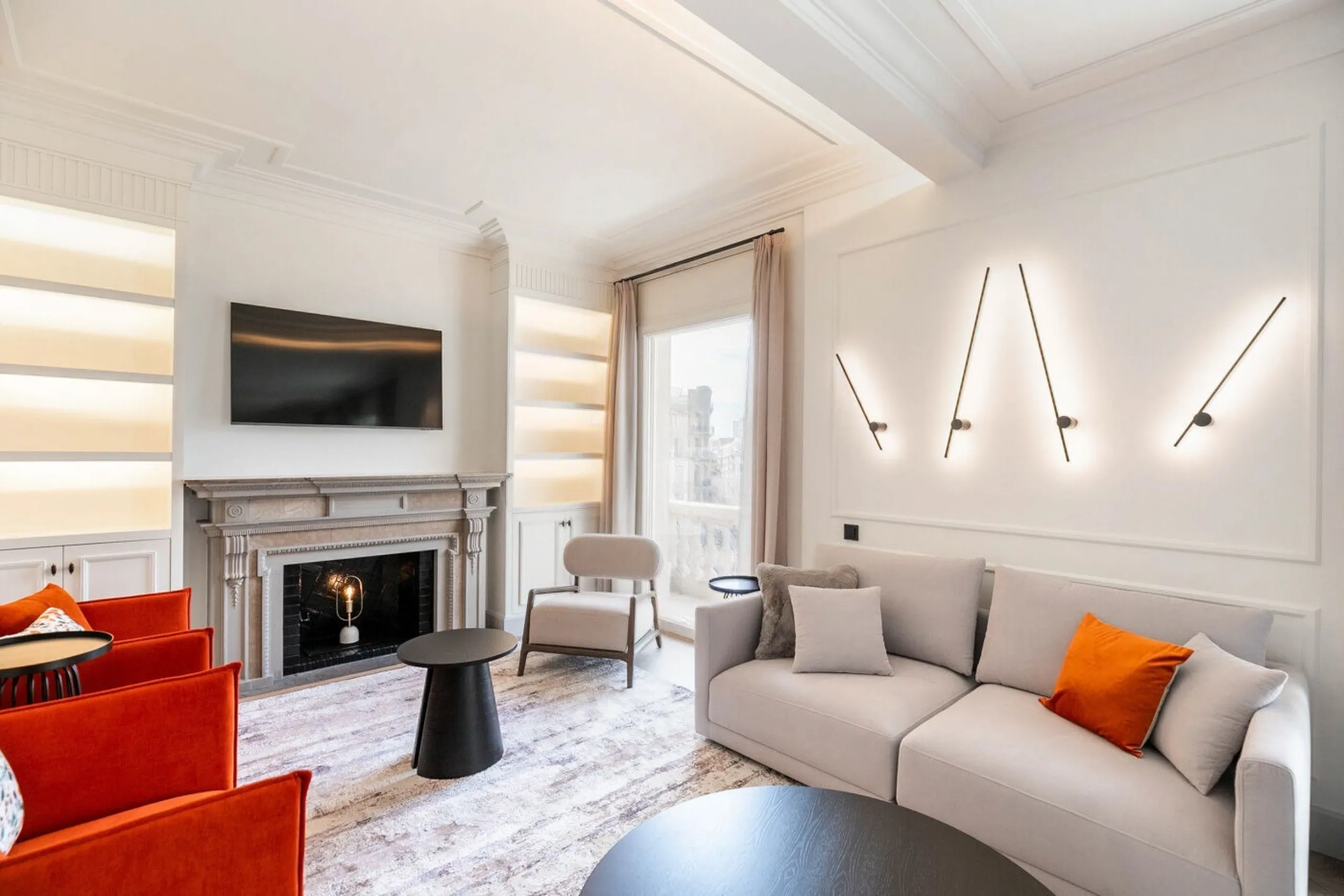 Luxury Apartment with Terrace and Casa Batlló Views on Passeig de Gracia, Barcelona