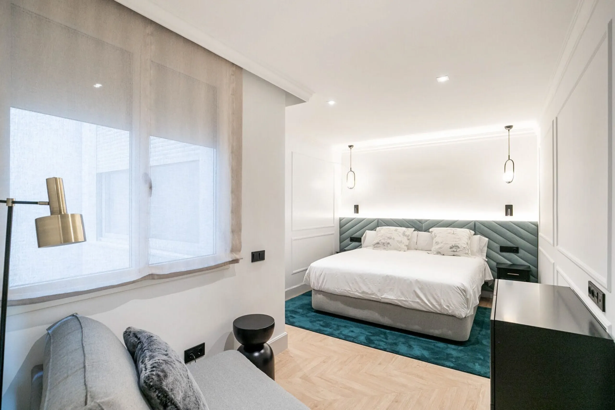 Luxury Apartment with Terrace and Casa Batlló Views on Passeig de Gracia, Barcelona