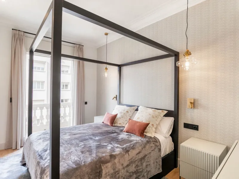Luxury Apartment with Terrace and Casa Batlló Views on Passeig de Gracia, Barcelona