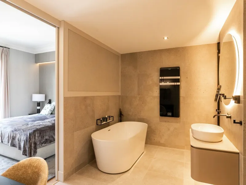 Luxury Apartment with Terrace and Casa Batlló Views on Passeig de Gracia, Barcelona