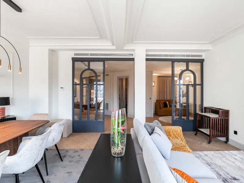 Luxury Apartment with Terrace and Casa Batlló Views on Passeig de Gracia, Barcelona