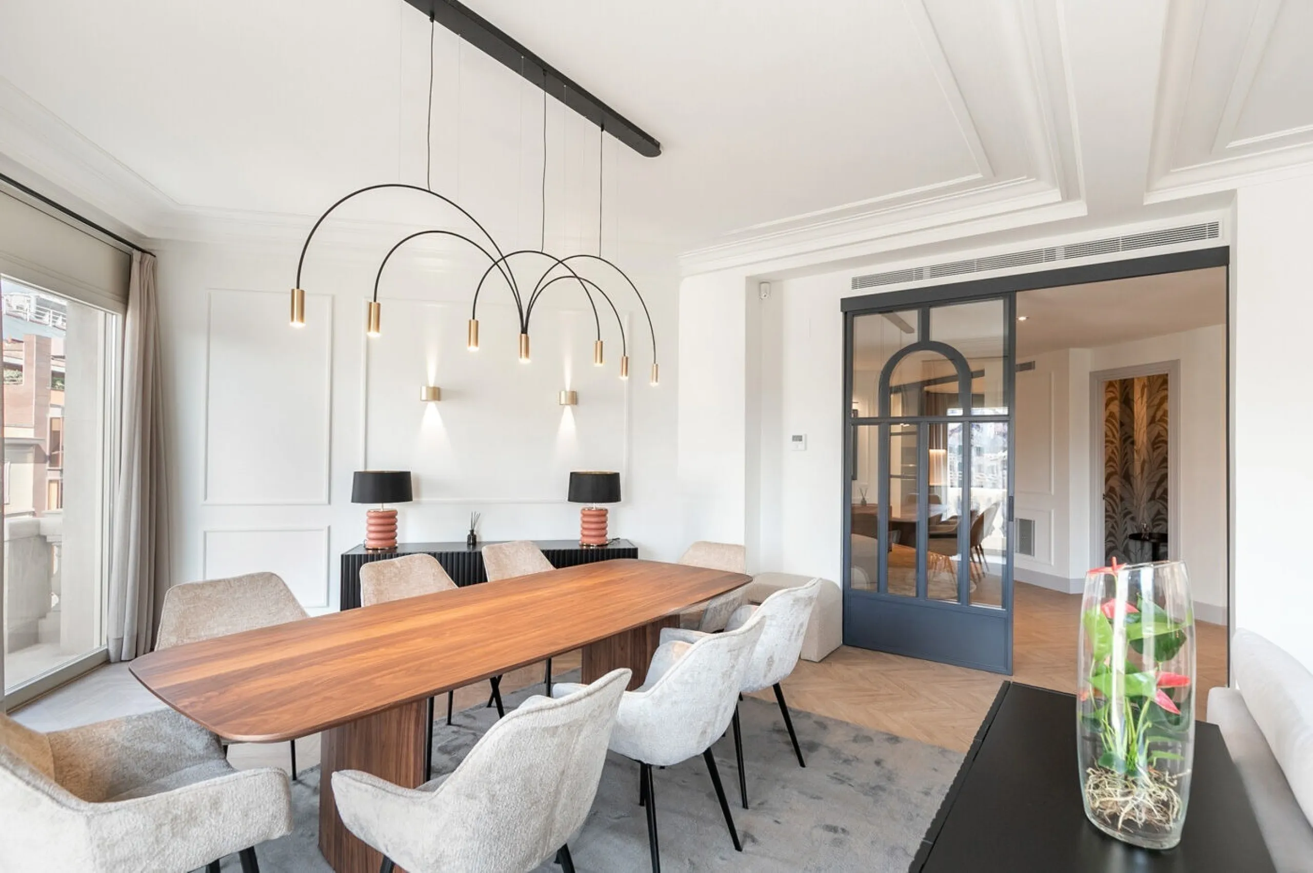 Luxury Apartment with Terrace and Casa Batlló Views on Passeig de Gracia, Barcelona