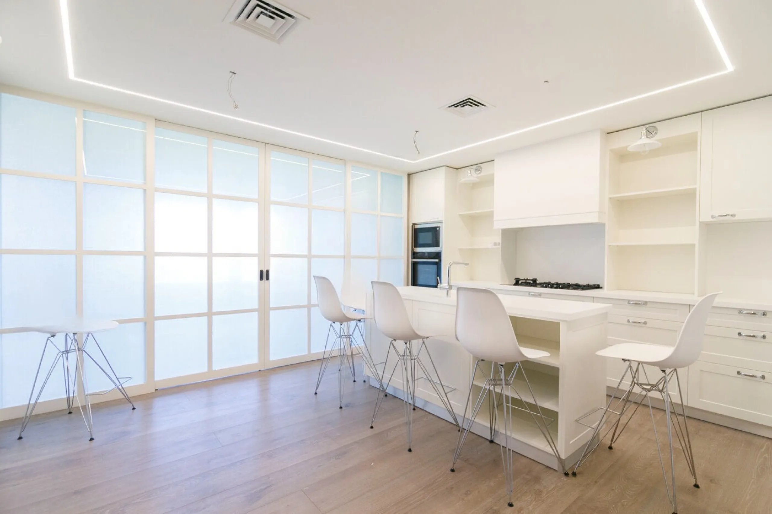 Elegant High-Floor Apartment with Park Views in Turó Park, Barcelona