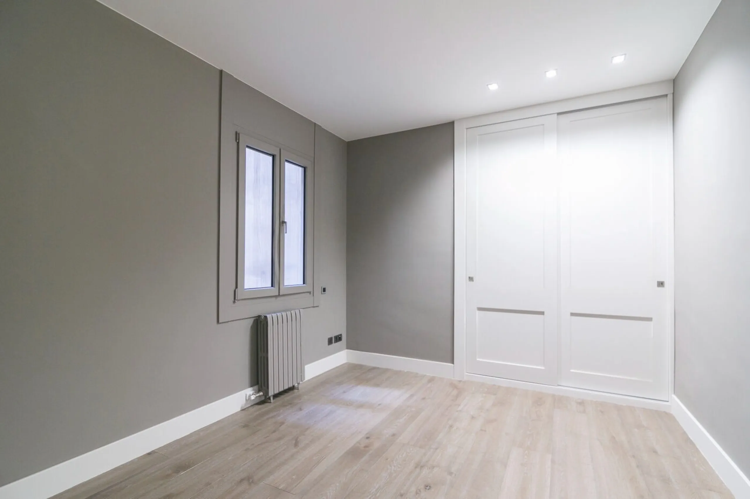 Elegant High-Floor Apartment with Park Views in Turó Park, Barcelona
